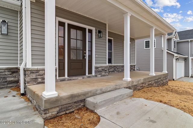 108 Danbrook Ct, Radcliff, KY 40160