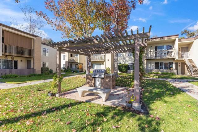 432 Edgehill Lane 83, Oceanside, CA 92054