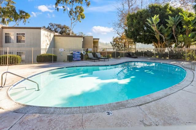 432 Edgehill Lane 83, Oceanside, CA 92054