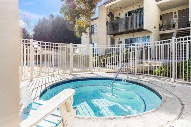 432 Edgehill Lane 83, Oceanside, CA 92054