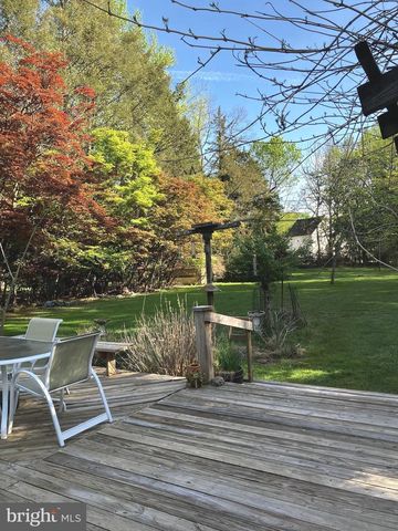 162 VALLEY DR, Southampton, PA 18966