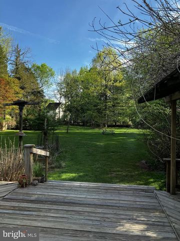 162 VALLEY DR, Southampton, PA 18966