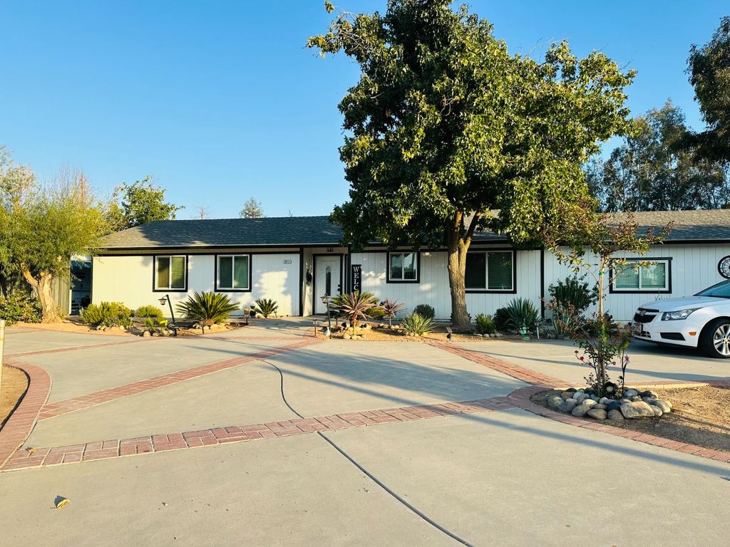 18223 Fairfield Dr, Madera, CA 93638