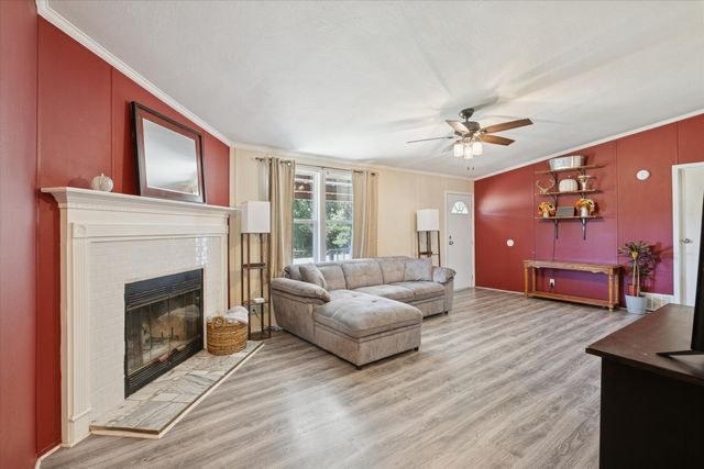 235 Wonder Drive, Springtown, TX 76082