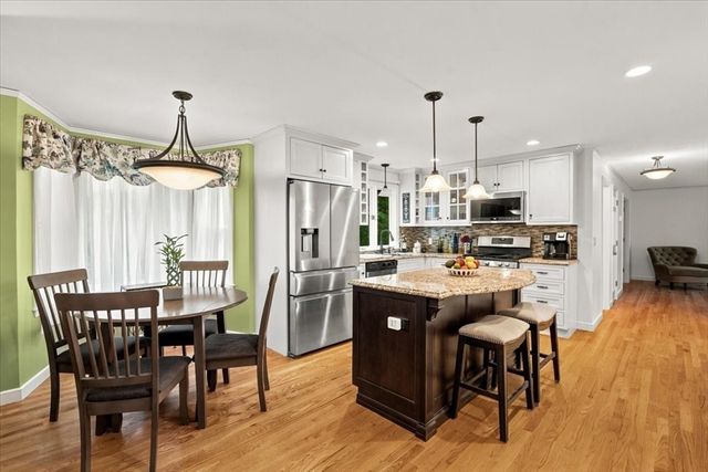 25 Arbor Way, Taunton, MA 02780