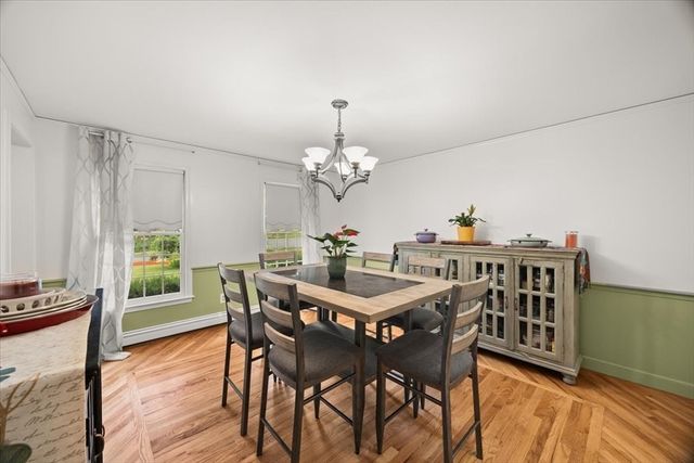 25 Arbor Way, Taunton, MA 02780