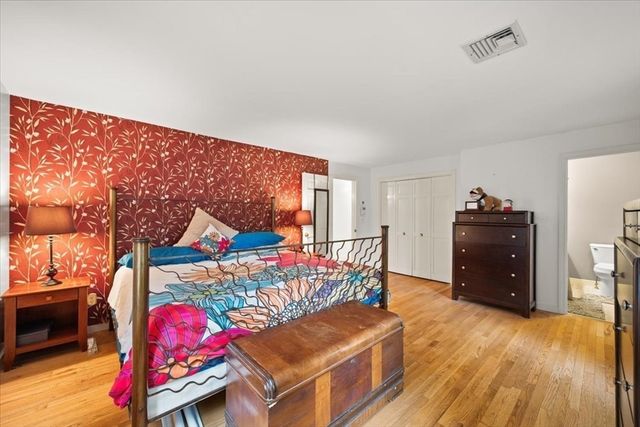 25 Arbor Way, Taunton, MA 02780