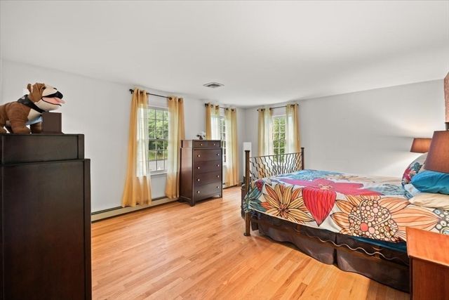 25 Arbor Way, Taunton, MA 02780