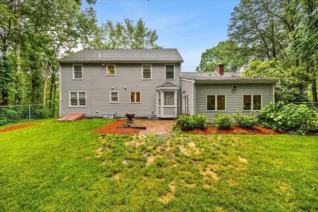 25 Arbor Way, Taunton, MA 02780