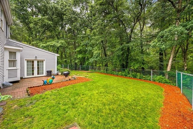 25 Arbor Way, Taunton, MA 02780