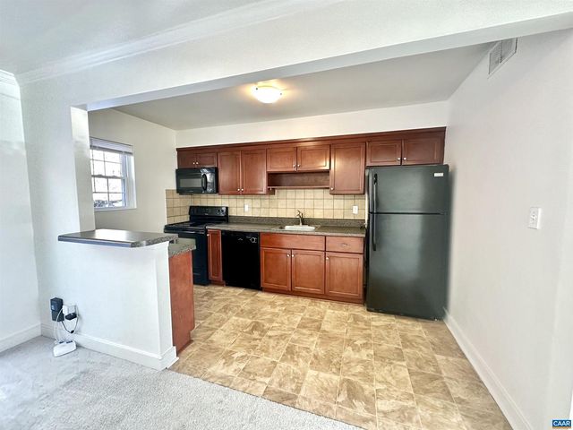 875 FOUNTAIN CT #MULTIPLE UNITS, Charlottesville, VA 22901