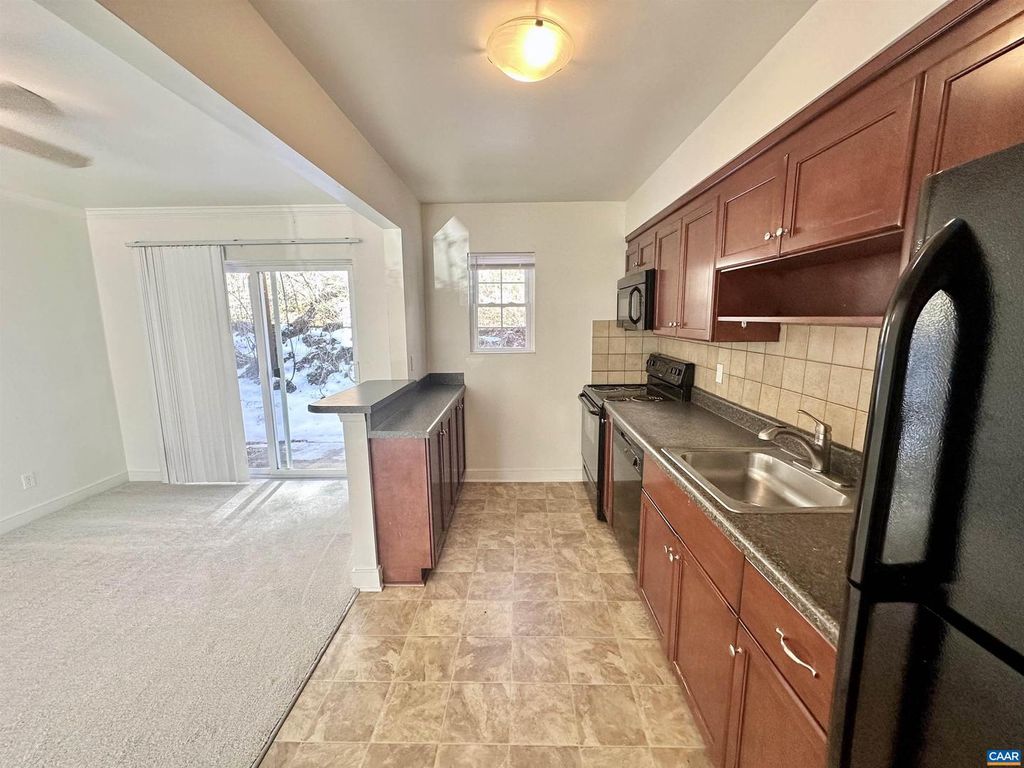 875 FOUNTAIN CT #MULTIPLE UNITS, Charlottesville, VA 22901