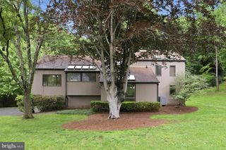 882 COACHWAY, Annapolis, MD 21401