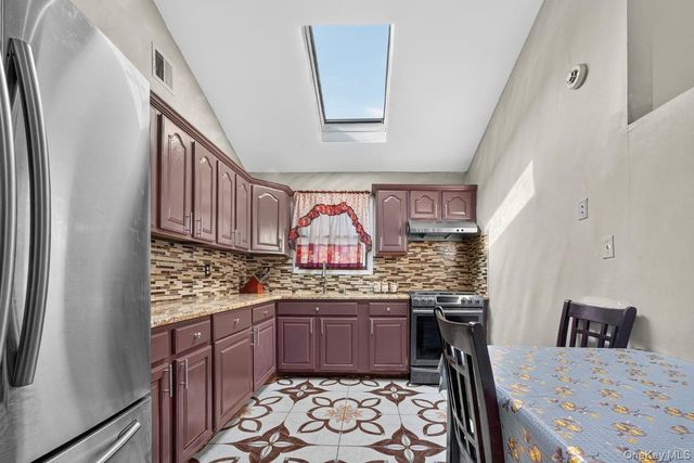 84-70 159th Street, Jamaica Hills, NY 11432