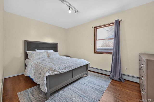 84-70 159th Street, Jamaica Hills, NY 11432