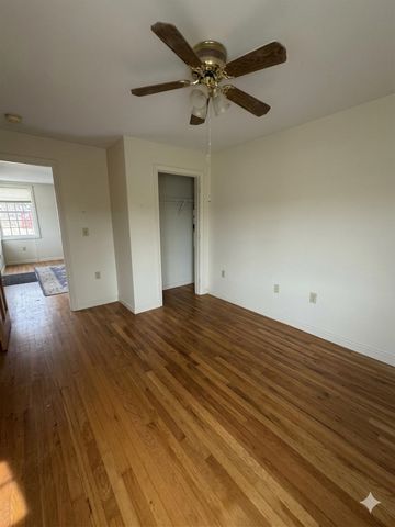 127 Daniel Webster Highway, Merrimack, NH 03054