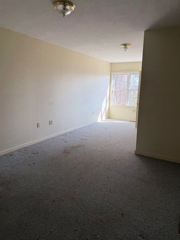 127 Daniel Webster Highway, Merrimack, NH 03054