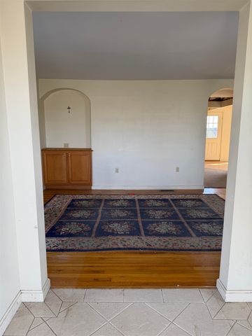 127 Daniel Webster Highway, Merrimack, NH 03054