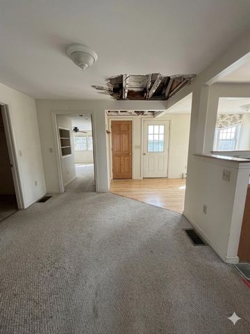 127 Daniel Webster Highway, Merrimack, NH 03054