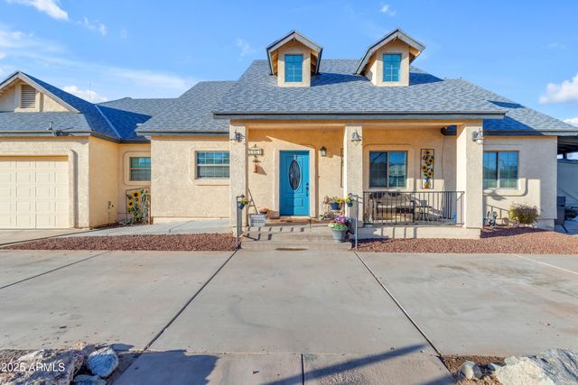 2064 W DOBBINS Road, Phoenix, AZ 85041