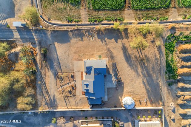 2064 W DOBBINS Road, Phoenix, AZ 85041