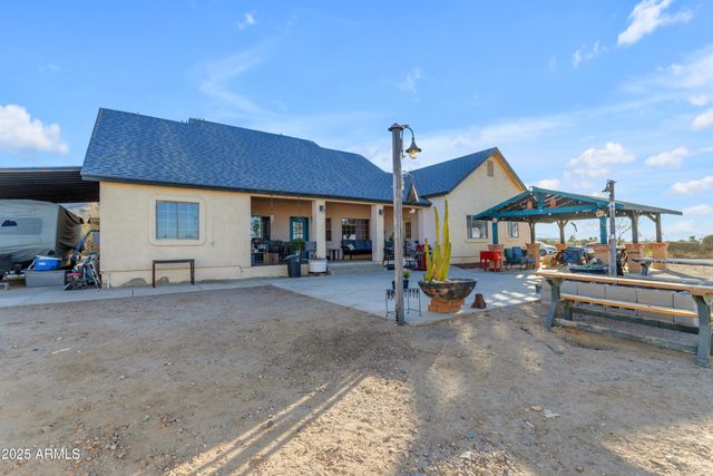 2064 W DOBBINS Road, Phoenix, AZ 85041