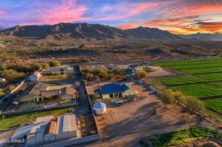 2064 W DOBBINS Road, Phoenix, AZ 85041