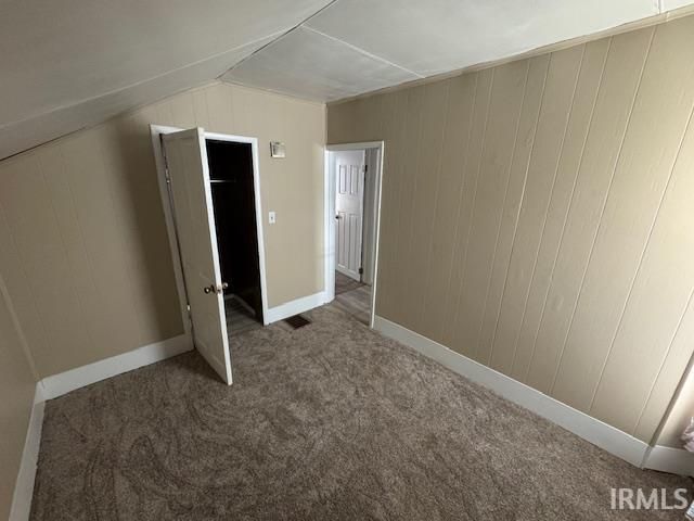 215 S Albany Street, Wolcottville, IN 46795