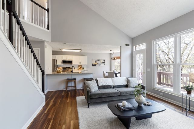 160 Waters Edge Ln, Hendersonville, TN 37075