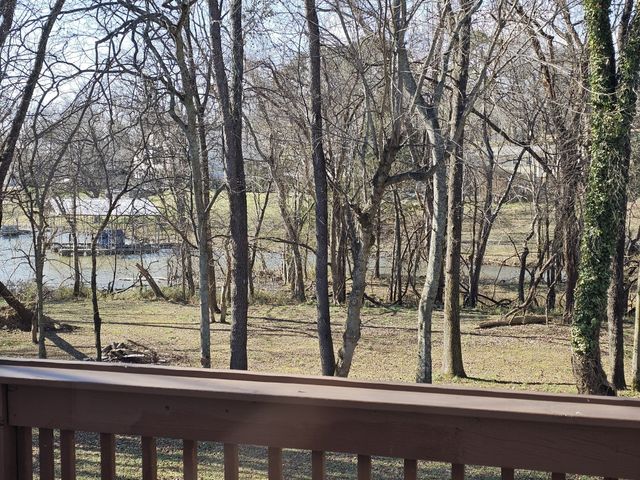 160 Waters Edge Ln, Hendersonville, TN 37075