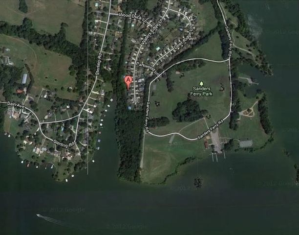 160 Waters Edge Ln, Hendersonville, TN 37075