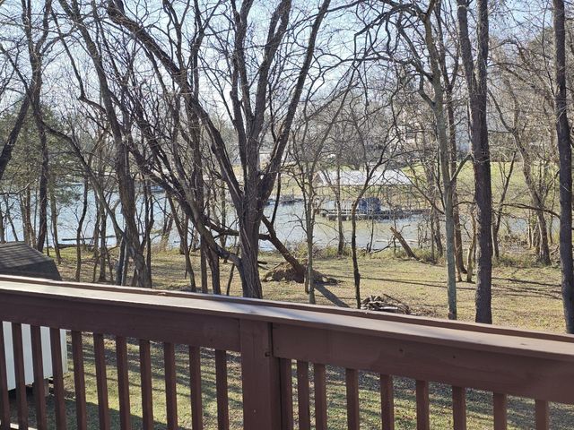 160 Waters Edge Ln, Hendersonville, TN 37075