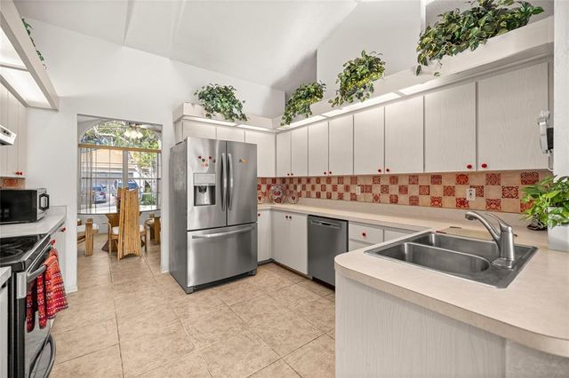 10805 SW 83RD AVENUE, Ocala, FL 34481