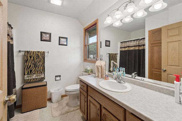 1123 STILLMEADOW LANE, Menasha, WI 54952