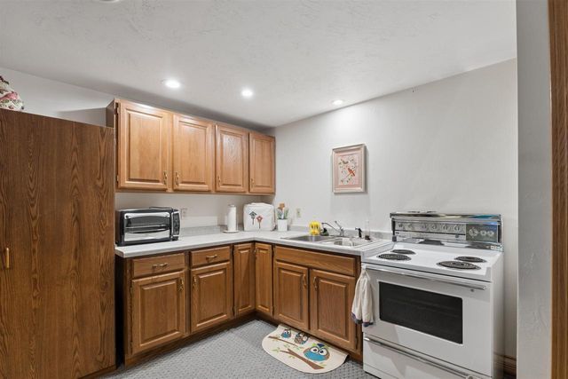 1123 STILLMEADOW LANE, Menasha, WI 54952