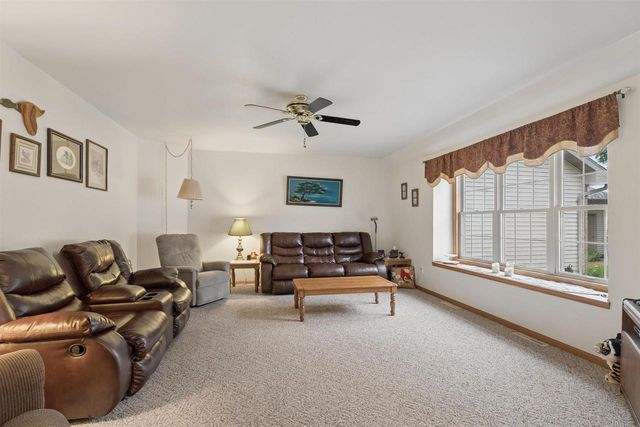 1123 STILLMEADOW LANE, Menasha, WI 54952