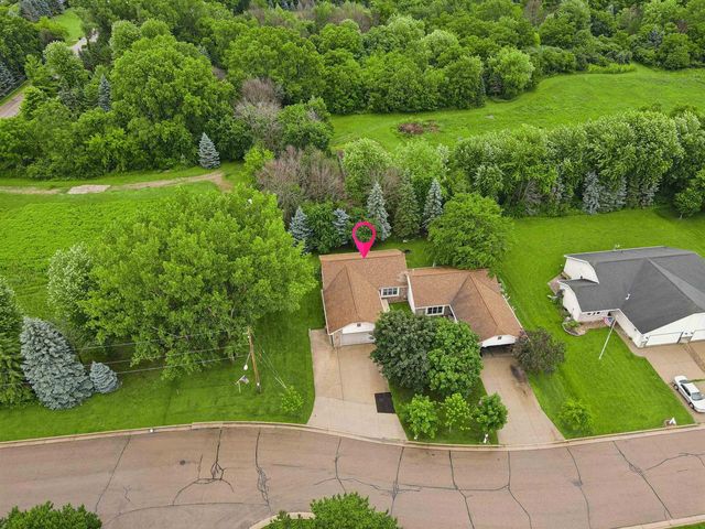 1123 STILLMEADOW LANE, Menasha, WI 54952