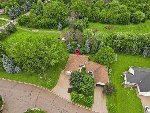 1123 STILLMEADOW LANE, Menasha, WI 54952