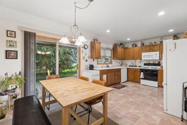 1123 STILLMEADOW LANE, Menasha, WI 54952
