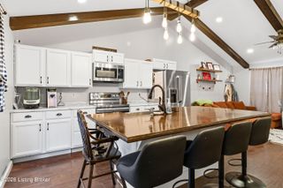 808 Tin Dor Way, Louisville, KY 40118