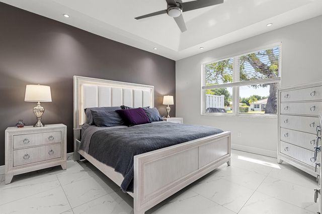 10867 Jefferson Way, Boynton Beach, FL 33437