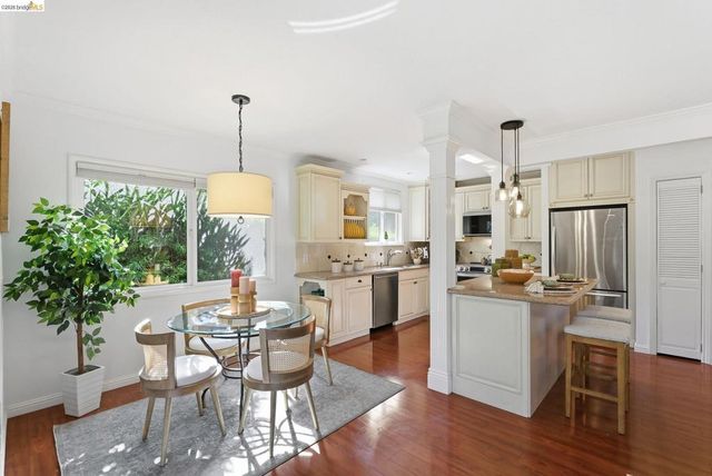 6252 Merced Ave, Oakland, CA 94611