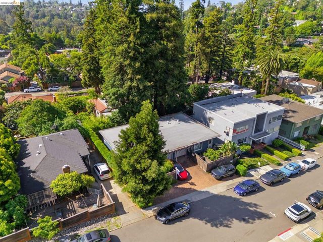 6252 Merced Ave, Oakland, CA 94611
