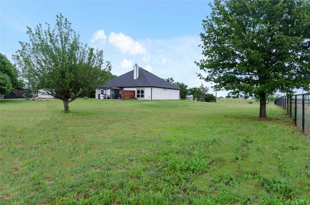 6093 S Fm 730, Decatur, TX 76234