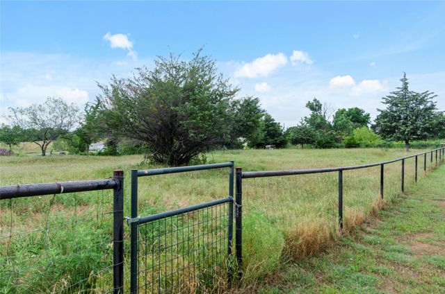 6093 S Fm 730, Decatur, TX 76234