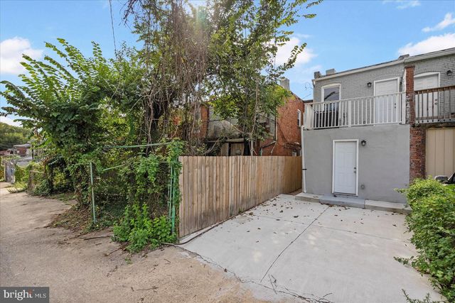 2754 ELLICOTT DRWY, Baltimore, MD 21216