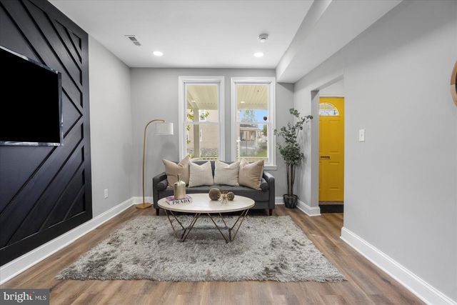 2754 ELLICOTT DRWY, Baltimore, MD 21216