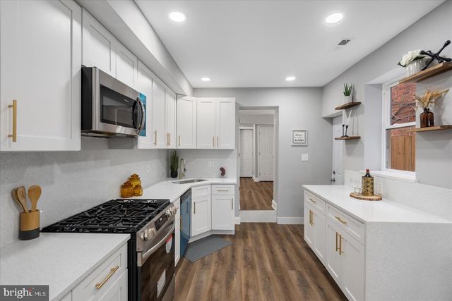 2754 ELLICOTT DRWY, Baltimore, MD 21216