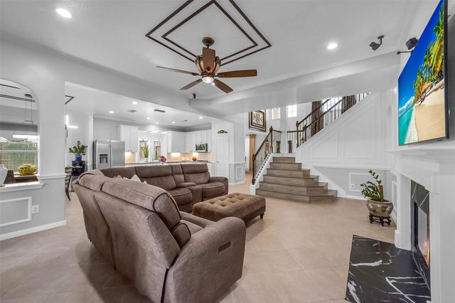 2103 Winebrook Court, Pearland, TX 77584