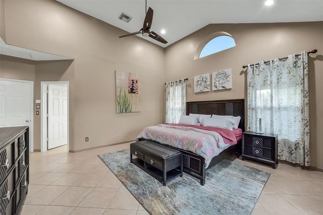 2103 Winebrook Court, Pearland, TX 77584
